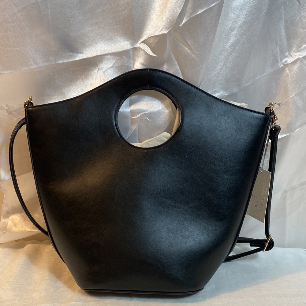 A new day women’s Black hand bag new